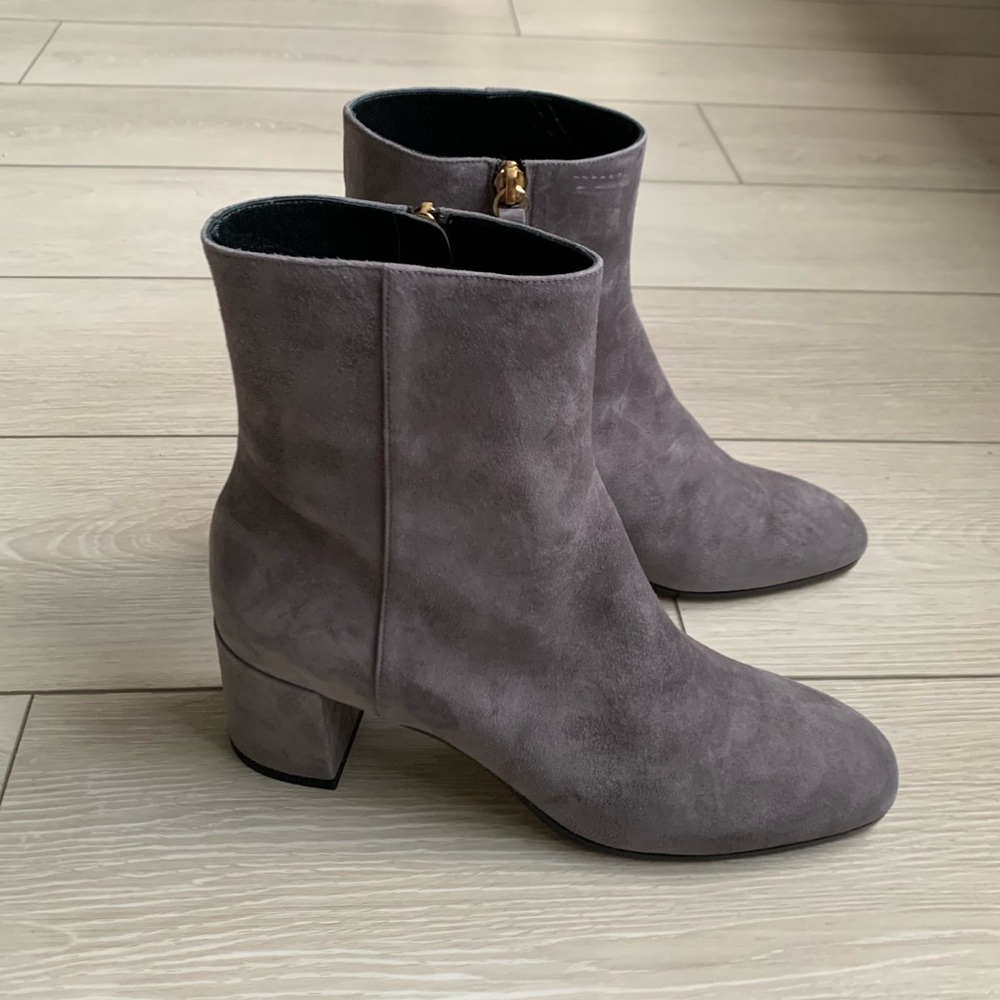 M. Gemi Corsa Booties Gray Suede 40 / US 9